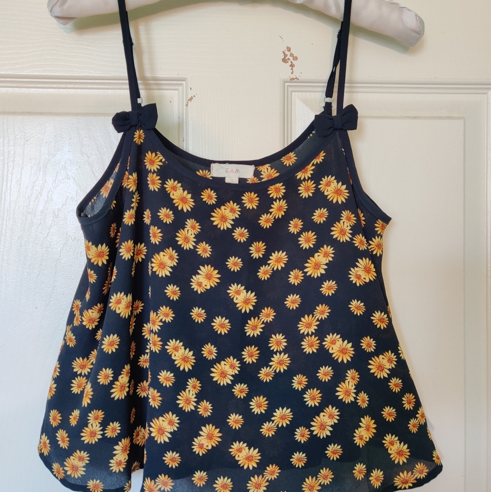 Daisy Tank Top with Bows